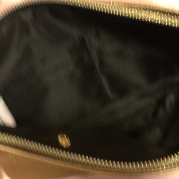 LIZ CLAIBORNE POWER BANK PHONE CHARGING WALLET 📱 - Picture 3 of 7